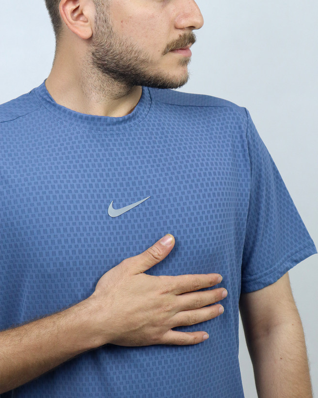 تيشرت ورزشی نايک NIKE